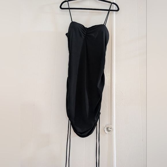 ELH Studio Black Dress with Ruched Design - Picture 2 of 9